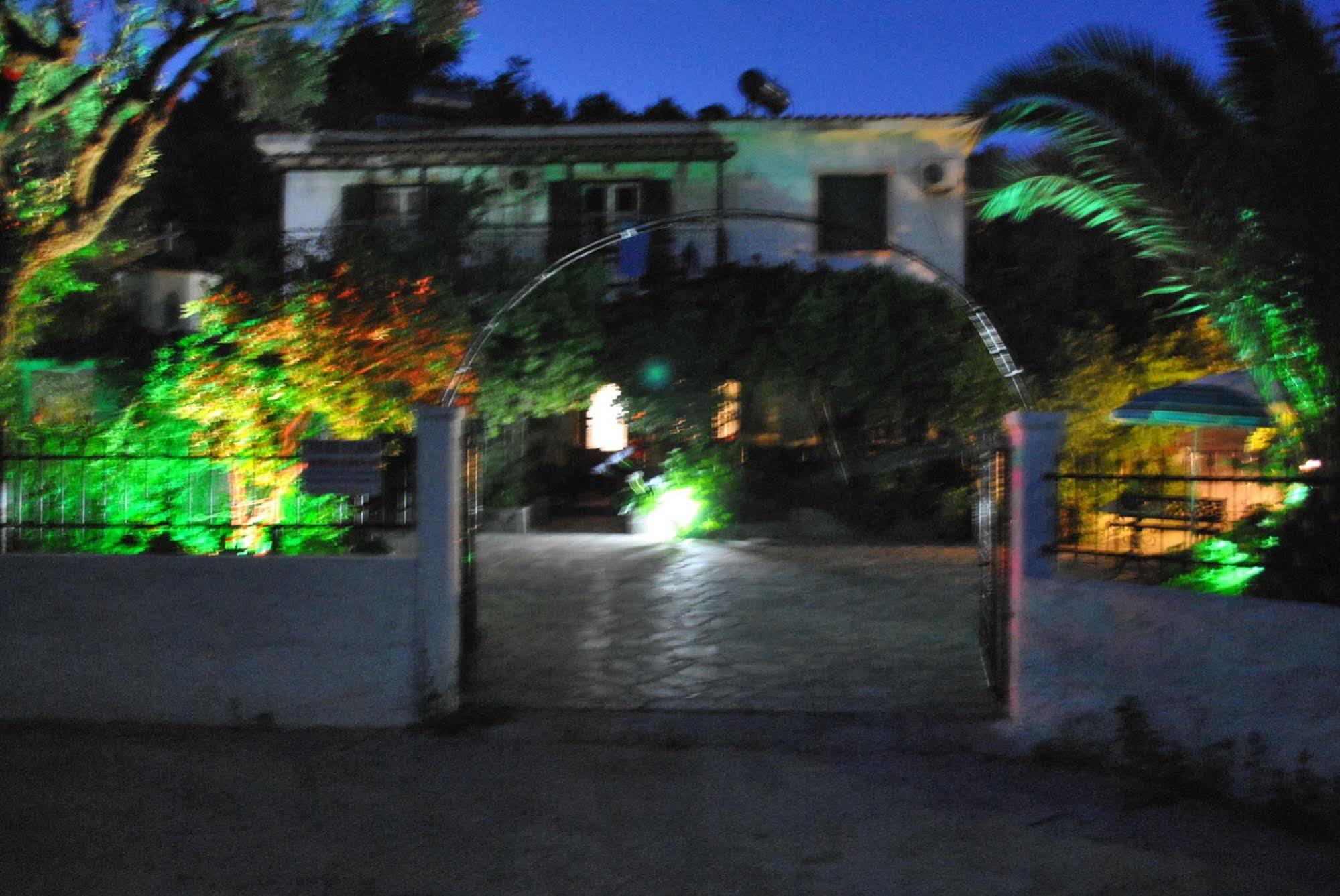 Stelios Studios Megali Ammos  Exterior foto
